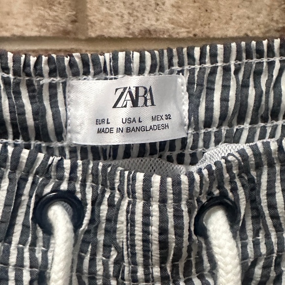 Zara Blue and White Striped Swim Trunks - Men's Large - Picture 2 of 4